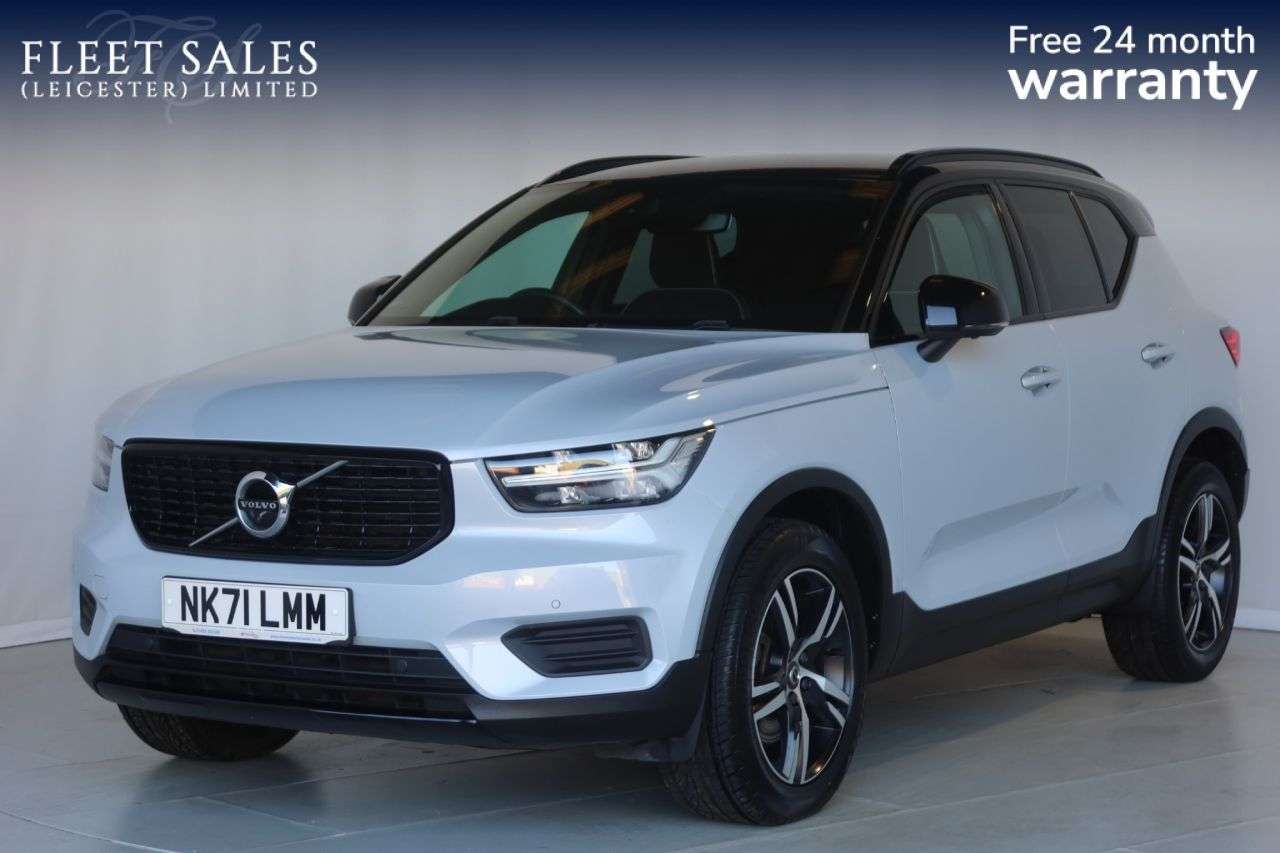 2021 VOLVO XC40 2021 VOLVO XC40