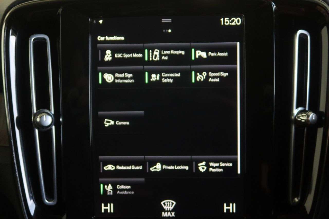 2021 VOLVO XC40 2021 VOLVO XC40