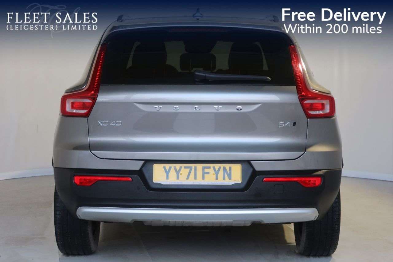 2021 VOLVO XC40 2021 VOLVO XC40