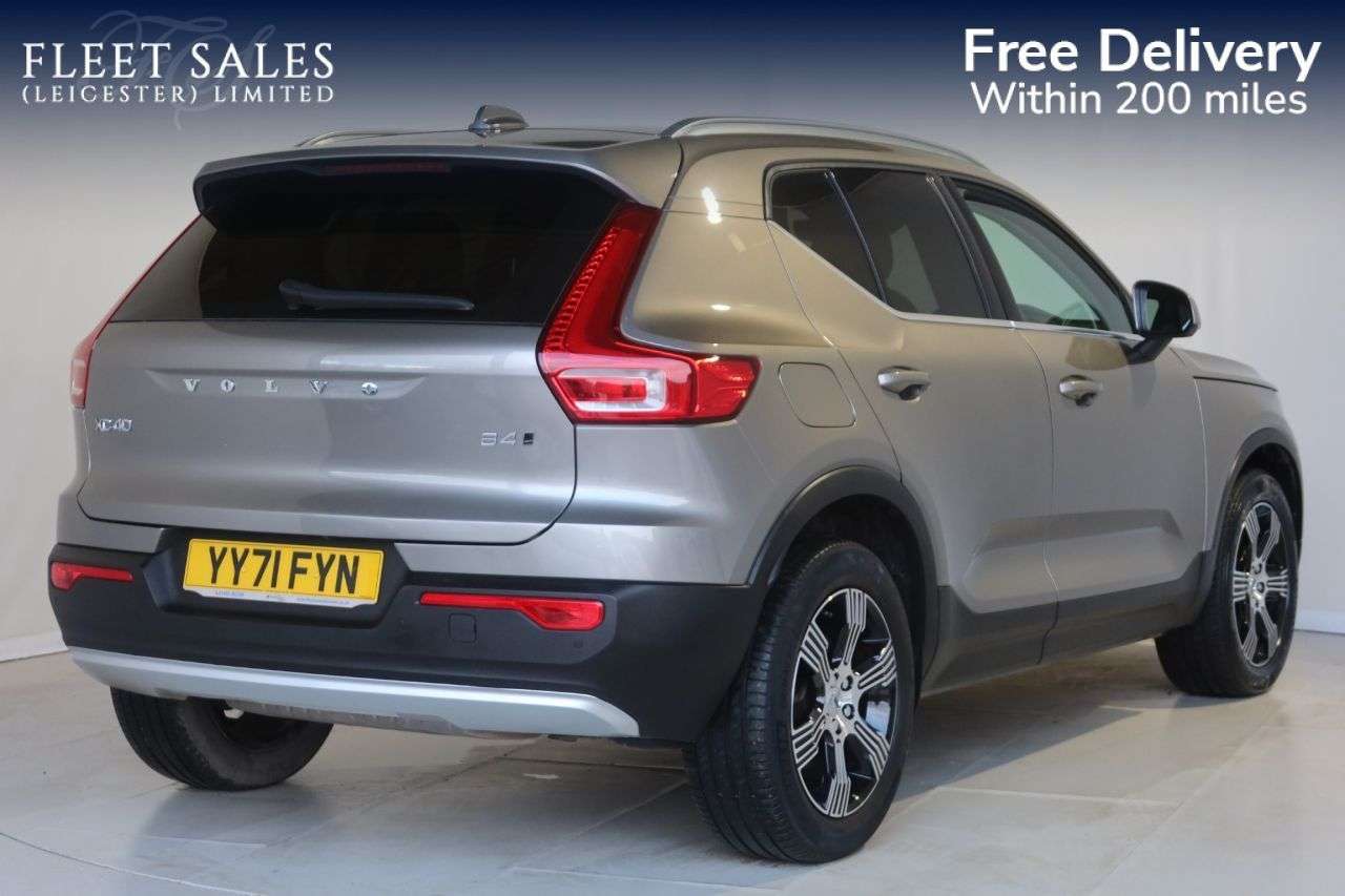 2021 VOLVO XC40 2021 VOLVO XC40