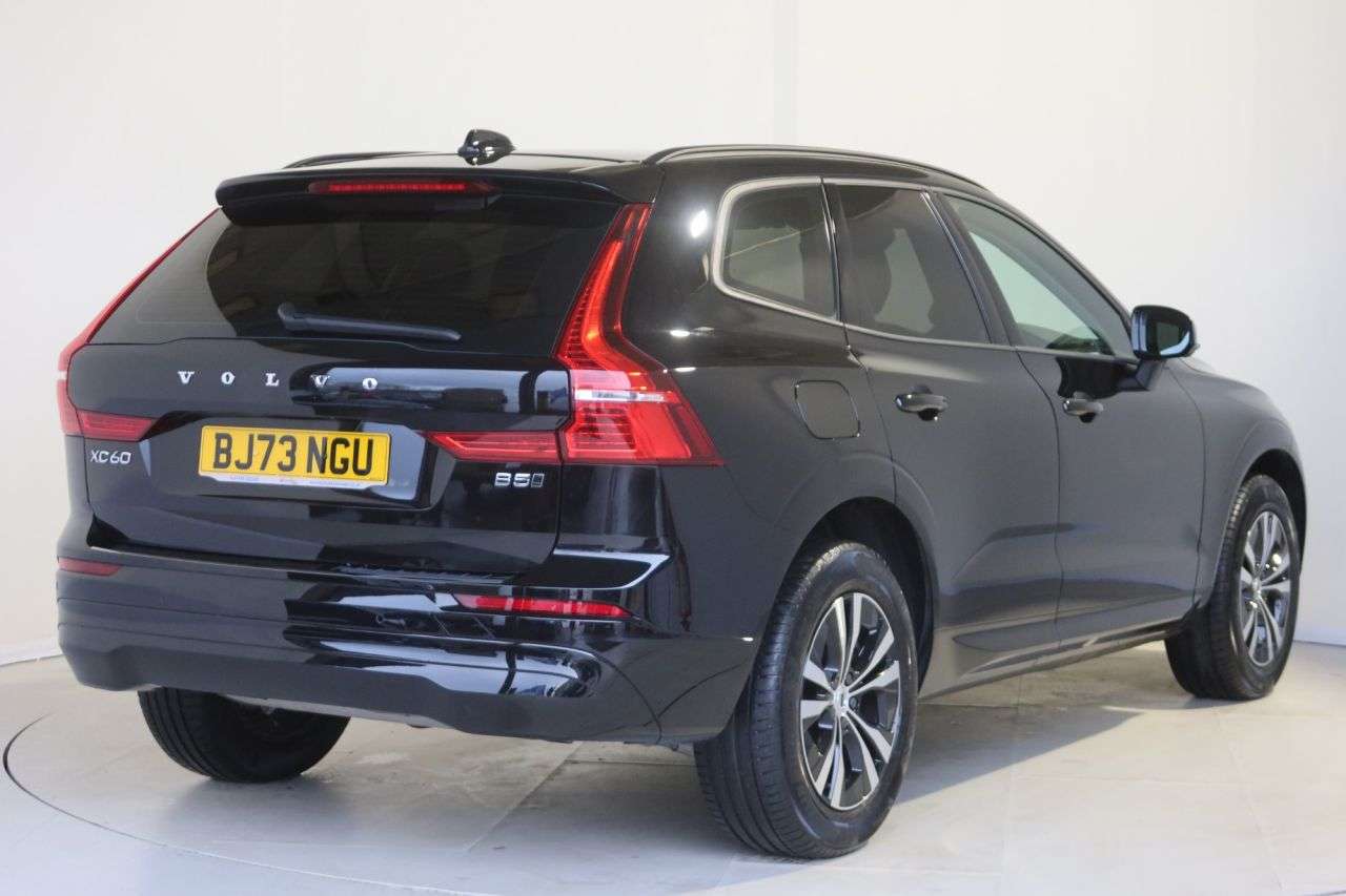 2023 VOLVO XC60 2023 VOLVO XC60