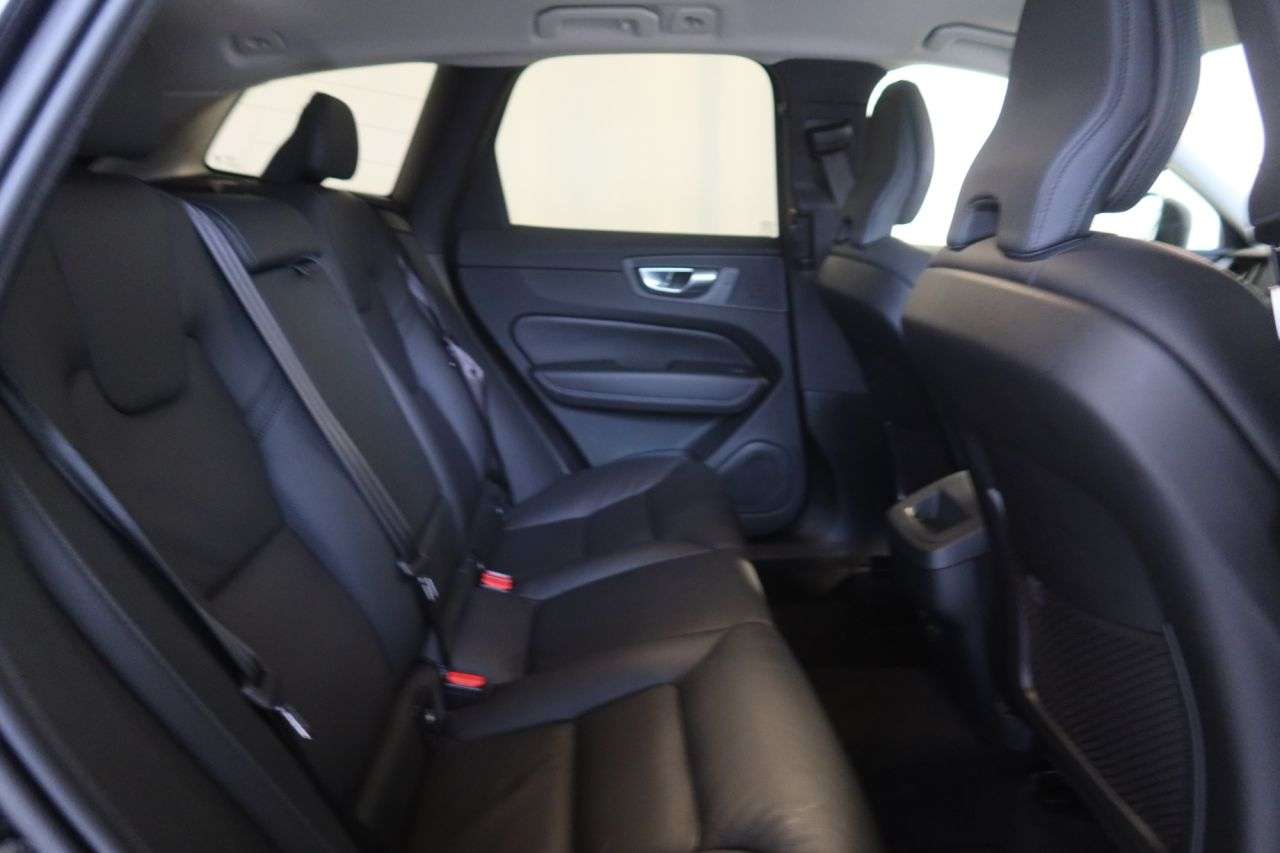 2023 VOLVO XC60 2023 VOLVO XC60