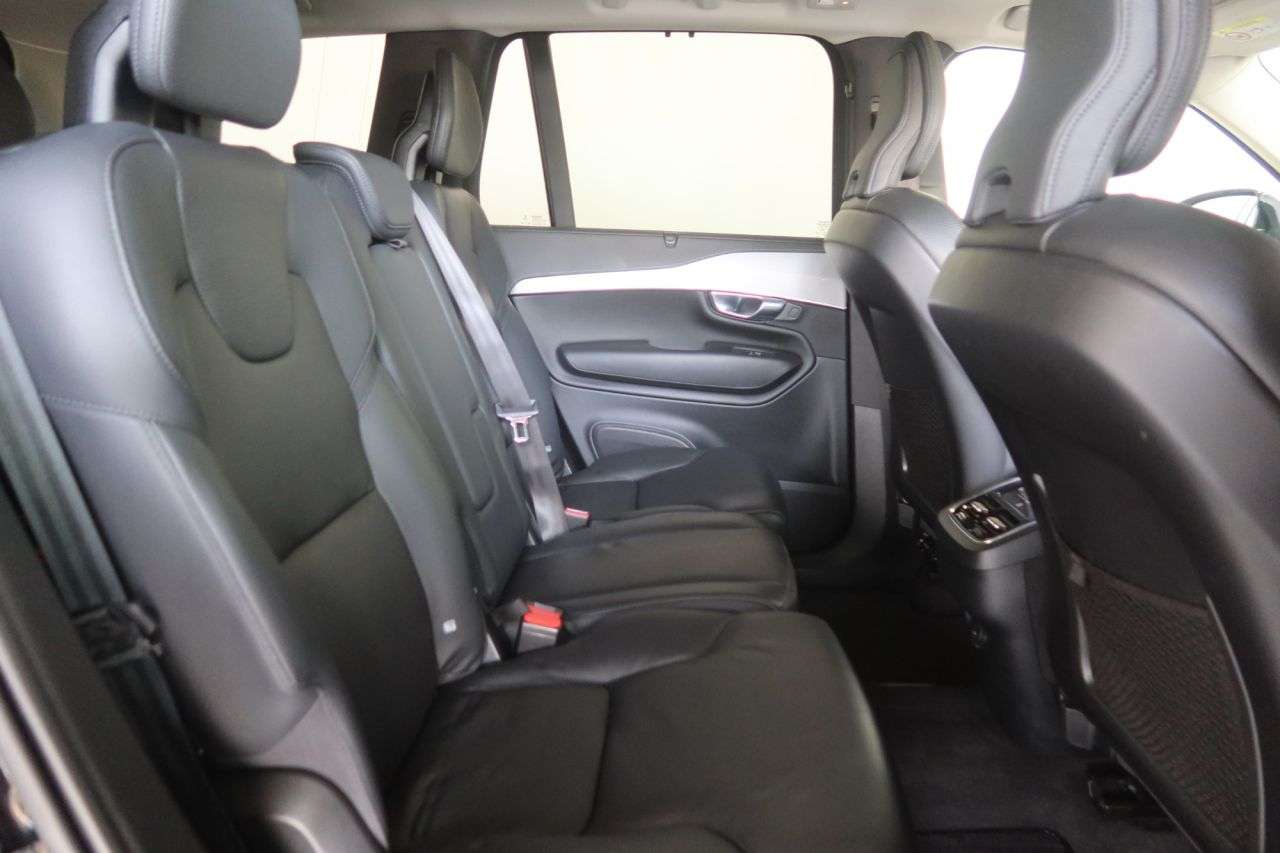 2022 VOLVO XC90 2022 VOLVO XC90