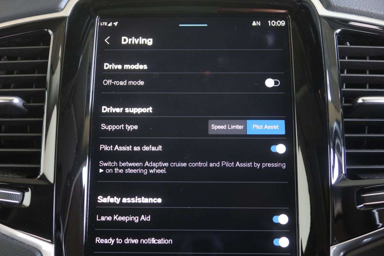 2022 VOLVO XC90 2022 VOLVO XC90