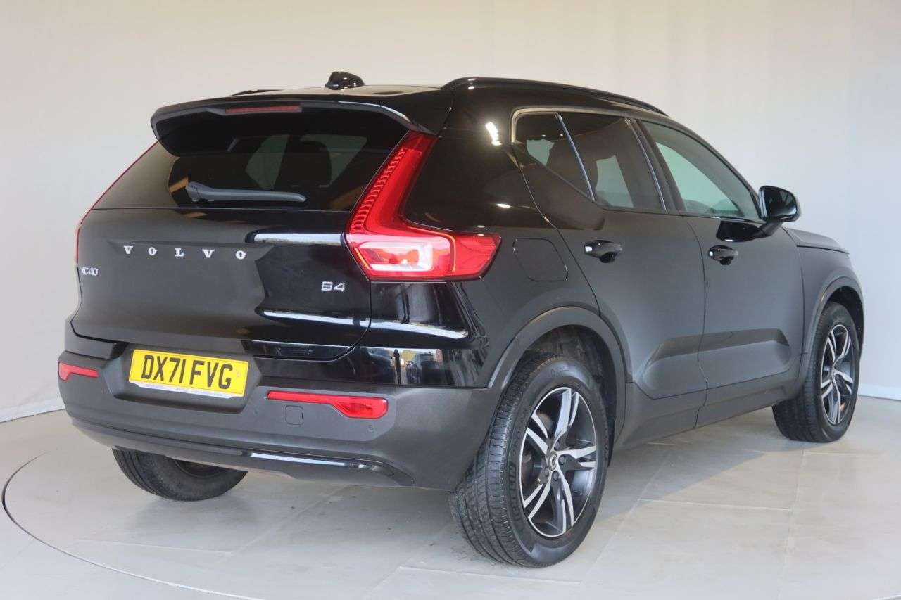 2021 VOLVO XC40 2021 VOLVO XC40