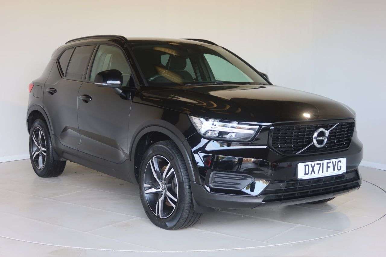 2021 VOLVO XC40 2021 VOLVO XC40