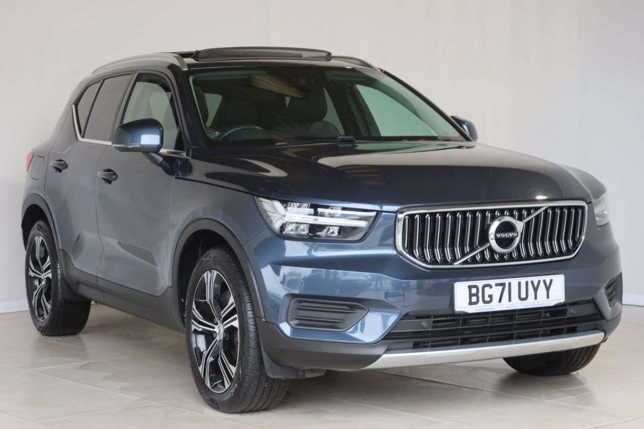 2021 VOLVO XC40 2021 VOLVO XC40