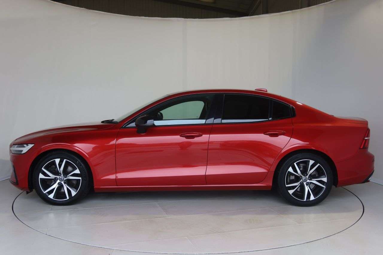 2021 VOLVO S60 2021 VOLVO S60