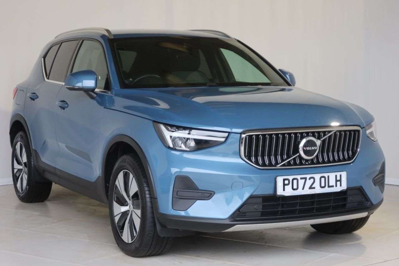 2022 VOLVO XC40 2022 VOLVO XC40