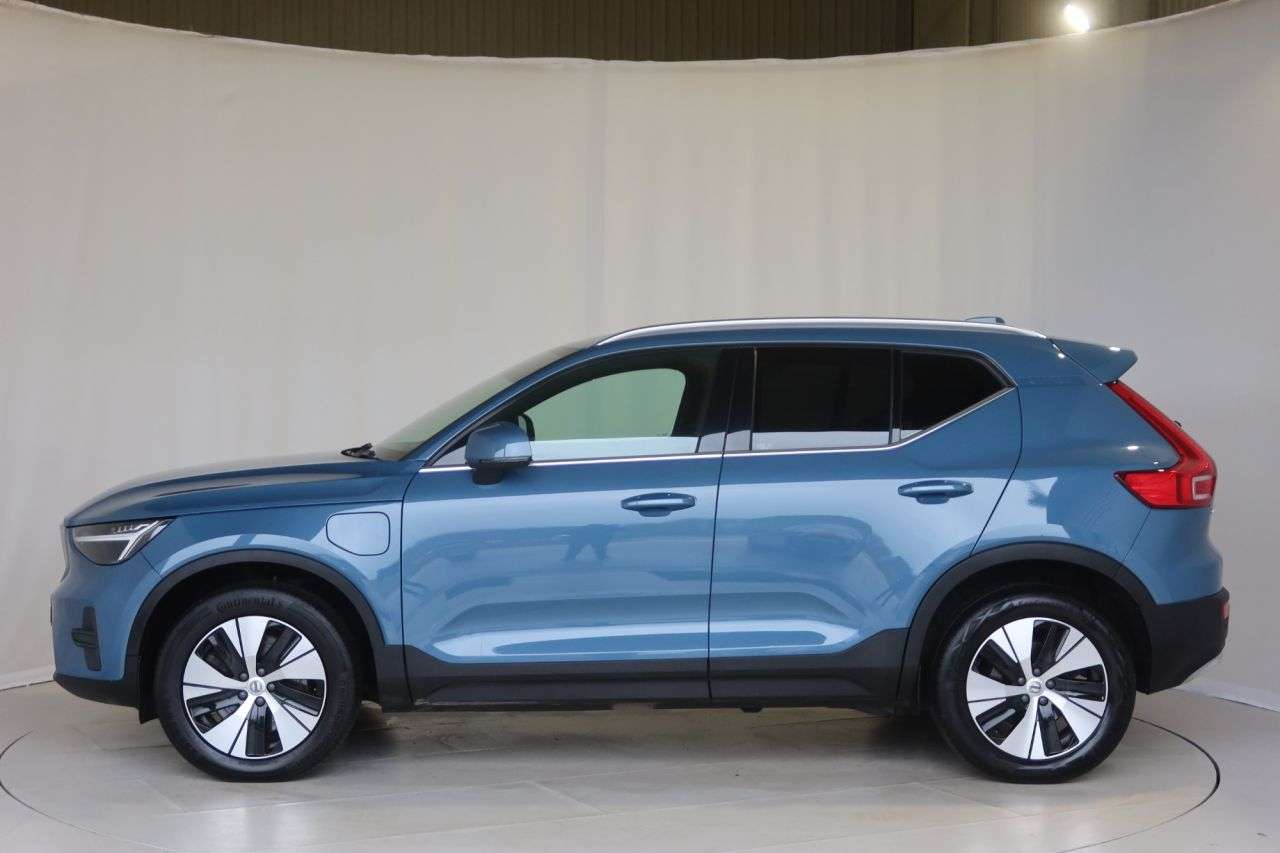 2022 VOLVO XC40 2022 VOLVO XC40