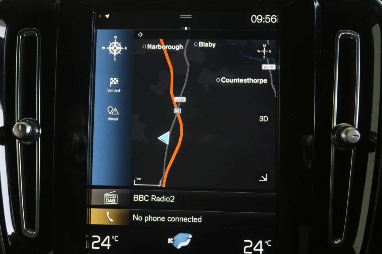 2022 VOLVO XC40 2022 VOLVO XC40