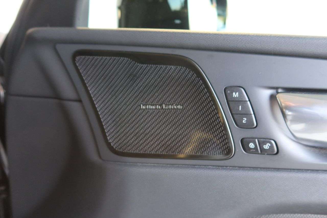 2022 VOLVO XC60 2022 VOLVO XC60