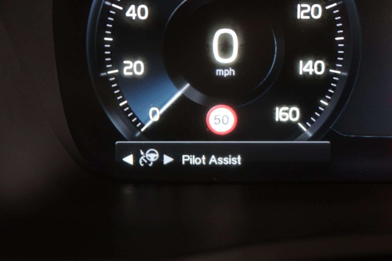 2020 VOLVO XC90 2020 VOLVO XC90