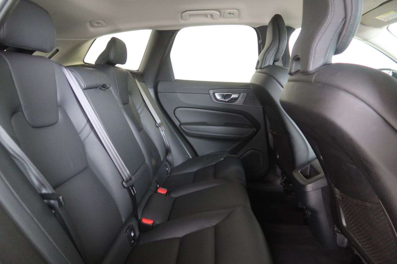 2022 VOLVO XC60 2022 VOLVO XC60