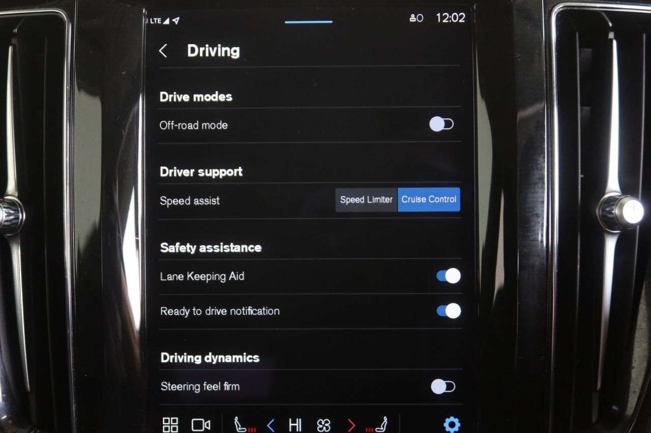 2022 VOLVO XC60 2022 VOLVO XC60