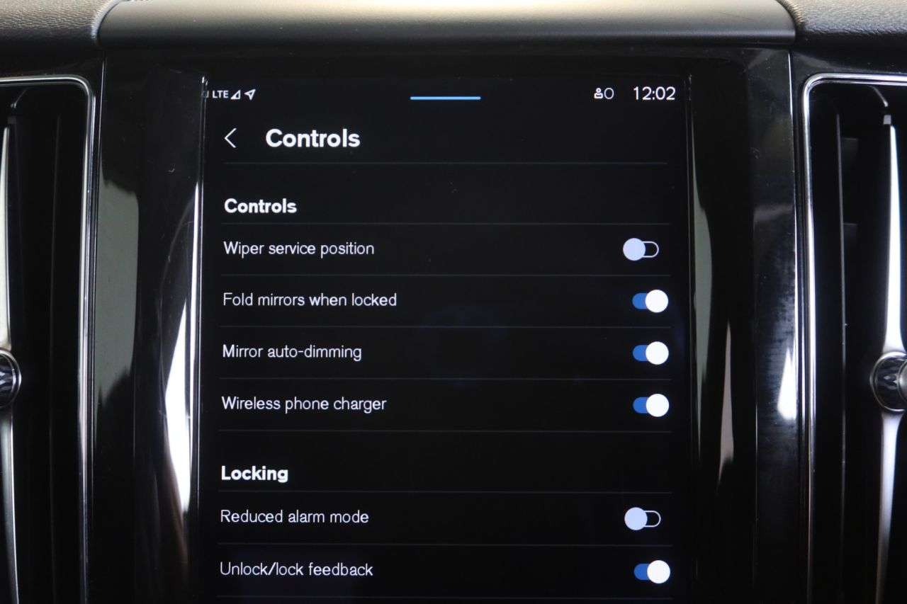 2022 VOLVO XC60 2022 VOLVO XC60