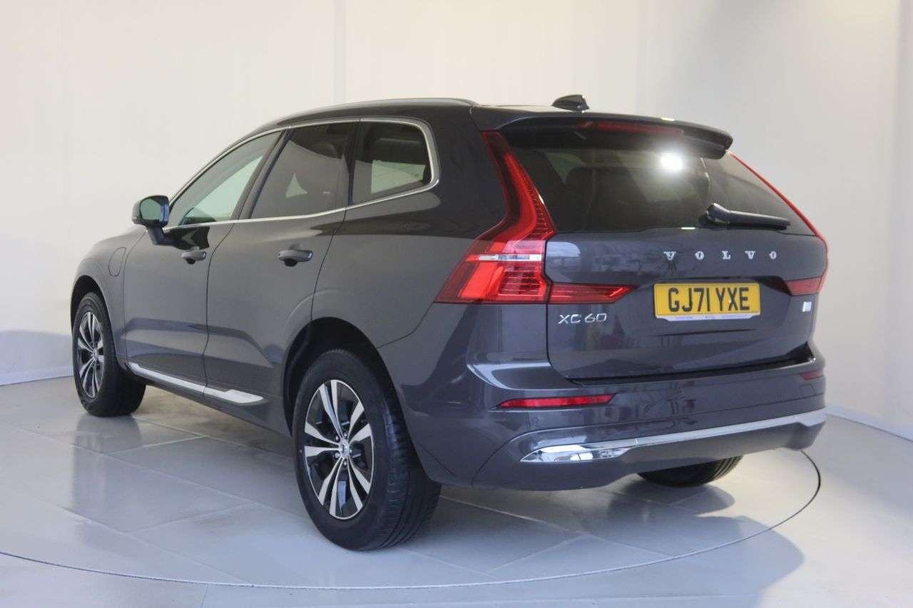 2021 VOLVO XC60 2021 VOLVO XC60