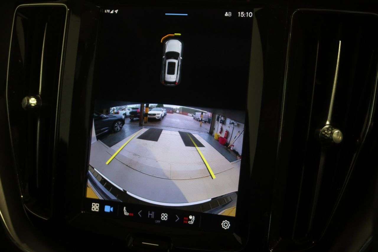 2021 VOLVO XC60 2021 VOLVO XC60