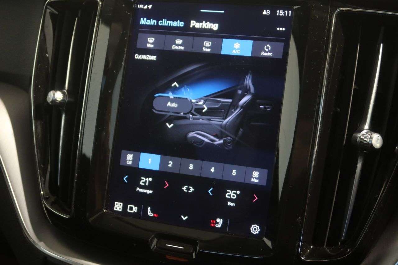 2021 VOLVO XC60 2021 VOLVO XC60