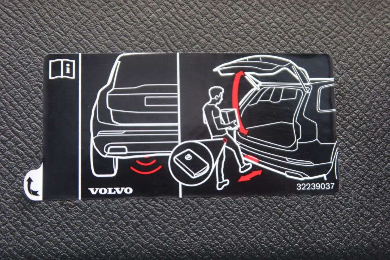 2022 VOLVO XC90 2022 VOLVO XC90