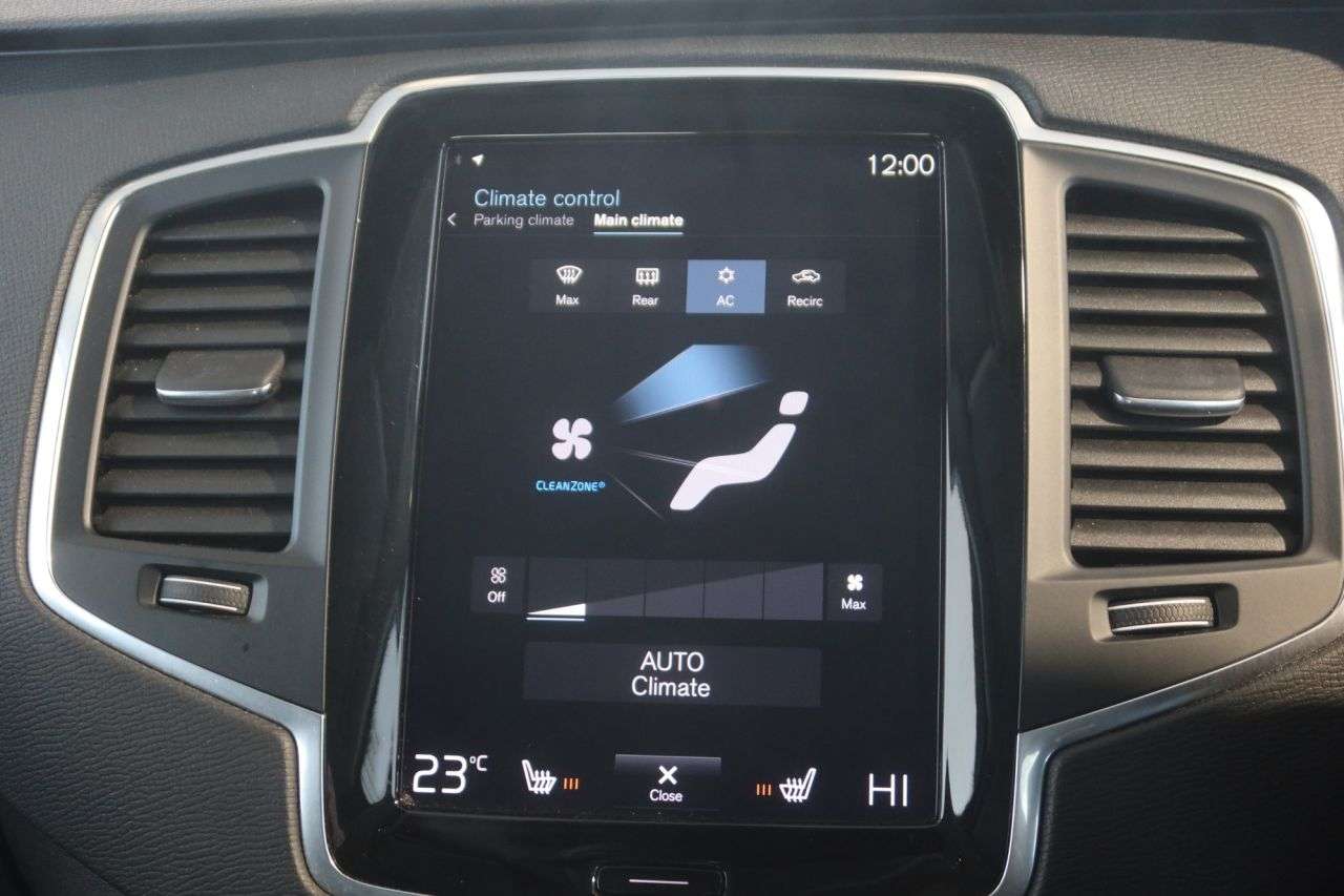 2022 VOLVO XC90 2022 VOLVO XC90