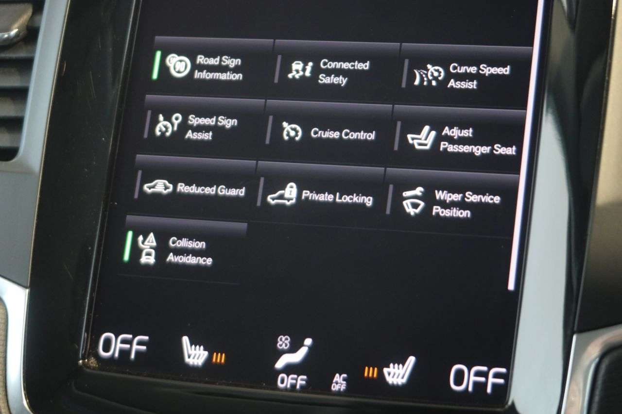 2022 VOLVO XC90 2022 VOLVO XC90