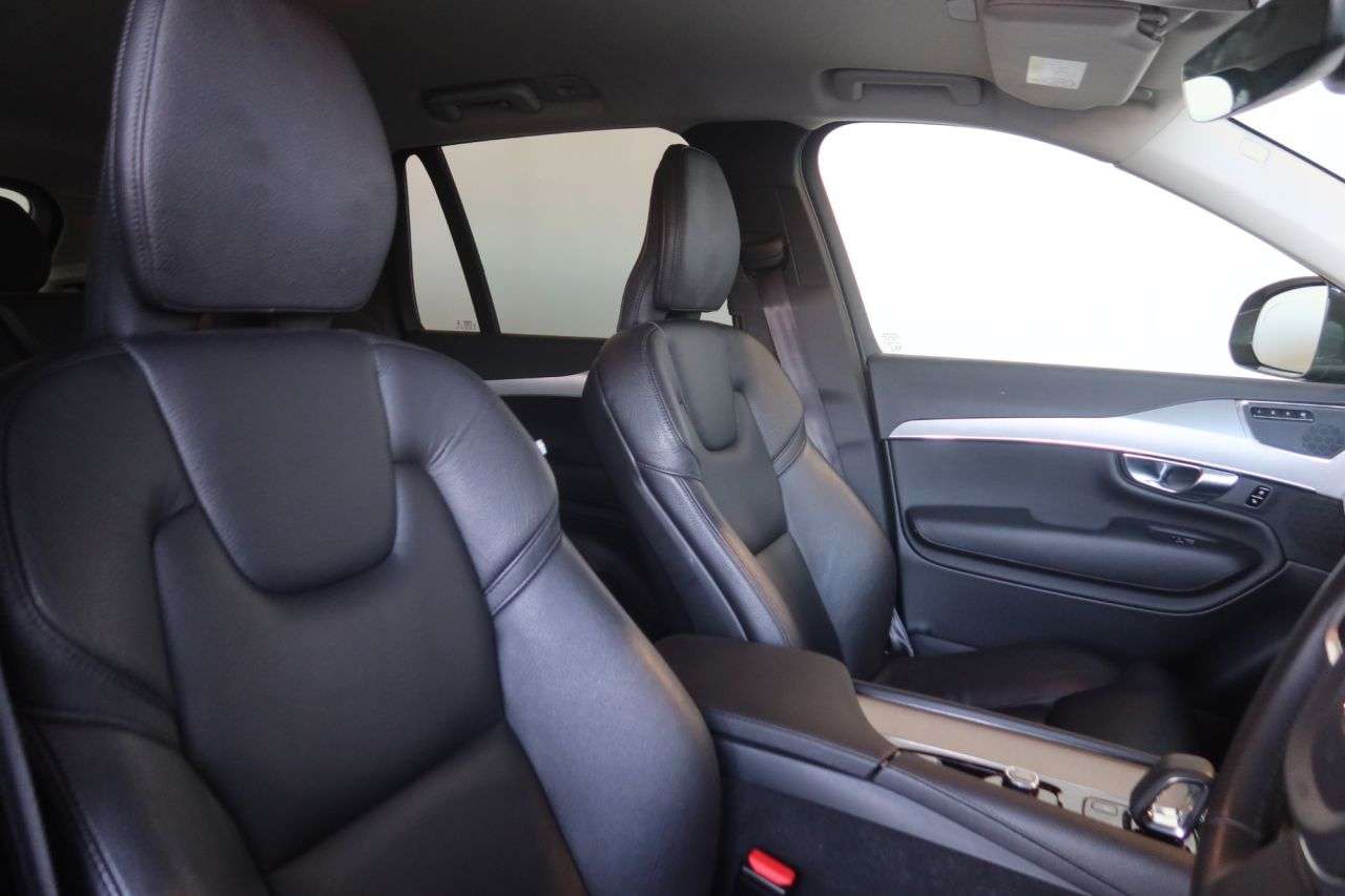 2022 VOLVO XC90 2022 VOLVO XC90