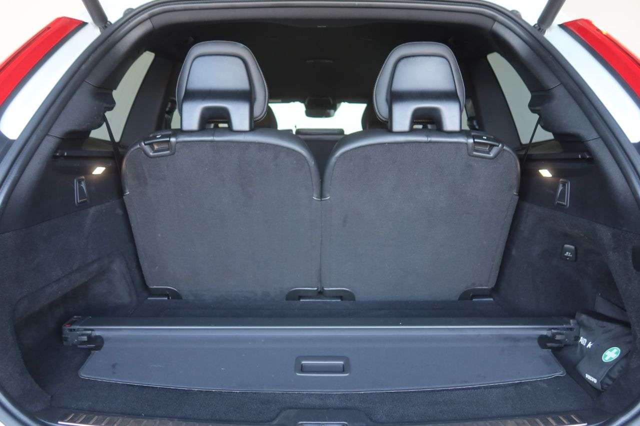 2020 VOLVO XC90 2020 VOLVO XC90