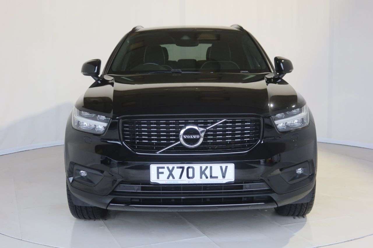 2020 VOLVO XC40 2020 VOLVO XC40