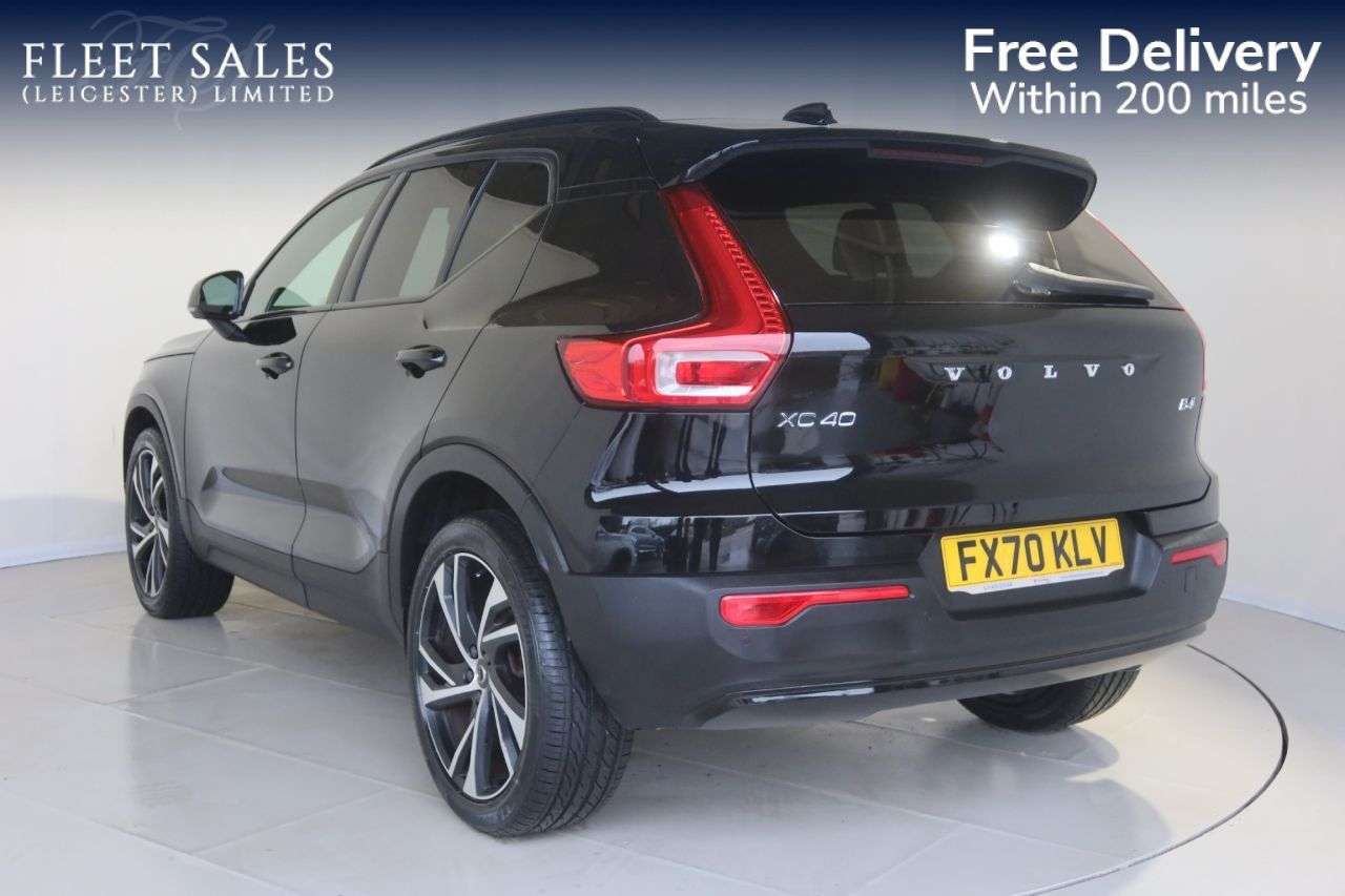 2020 VOLVO XC40 2020 VOLVO XC40