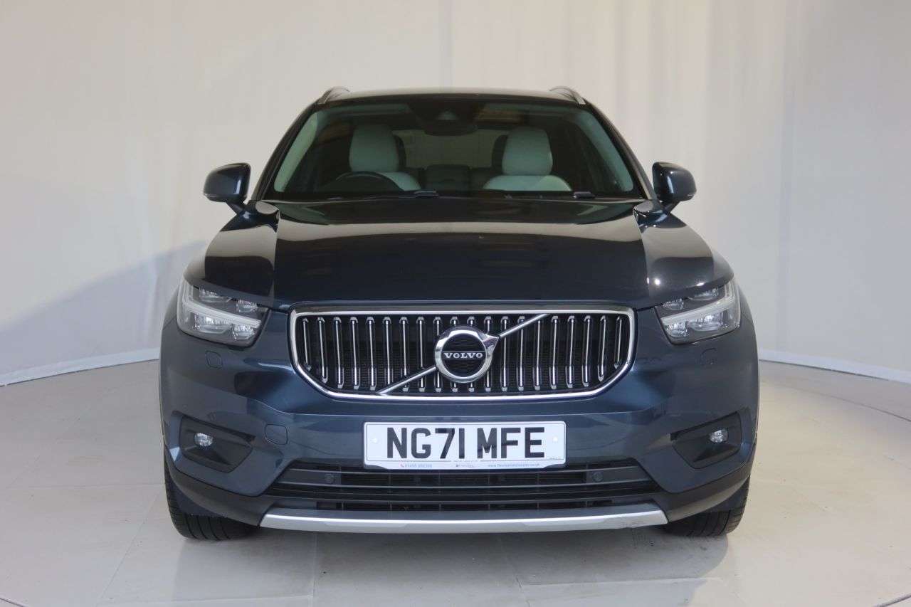 2021 VOLVO XC40 2021 VOLVO XC40
