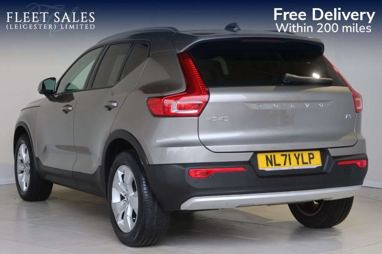 2021 VOLVO XC40 2021 VOLVO XC40