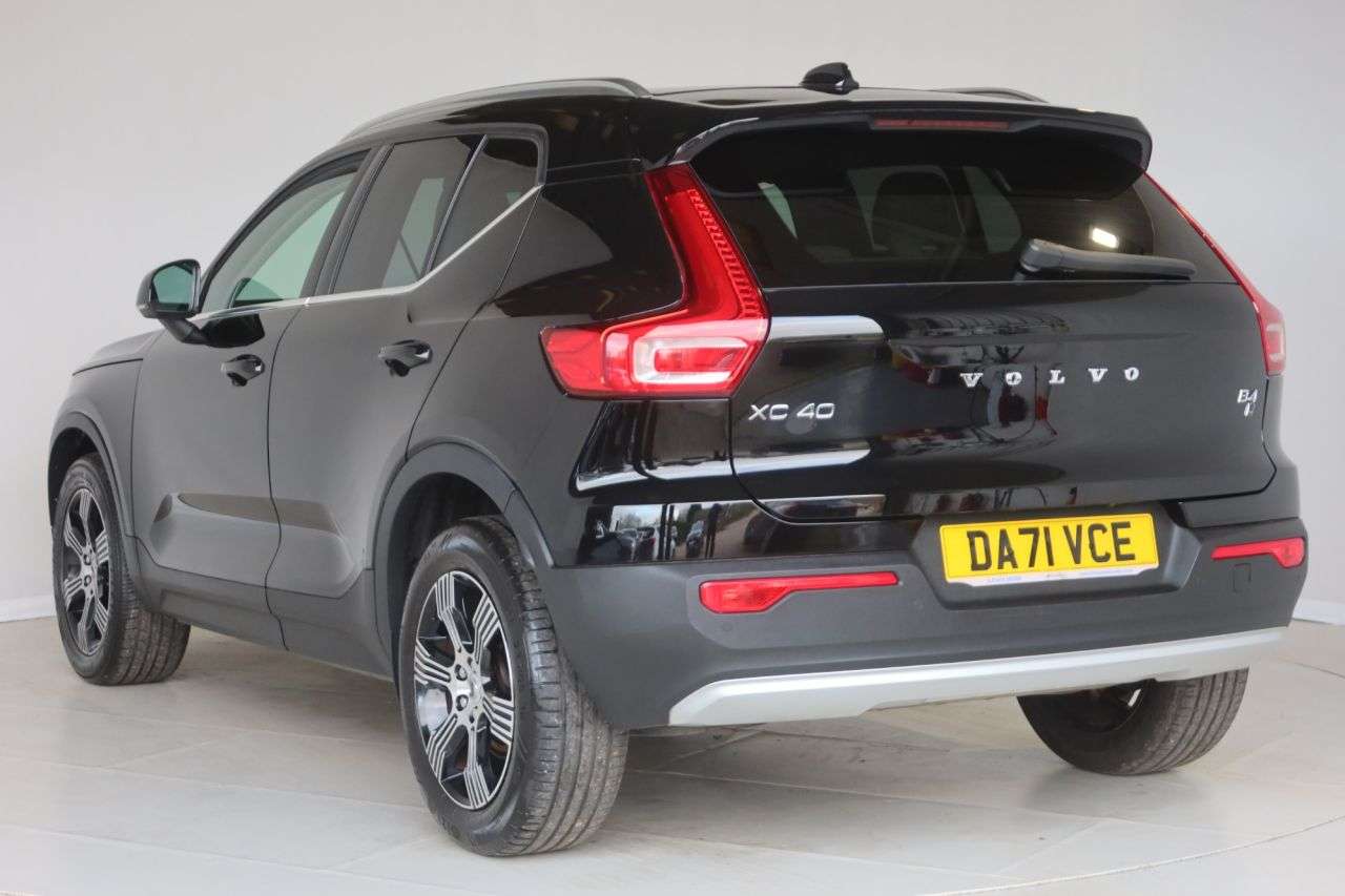 2021 VOLVO XC40 2021 VOLVO XC40