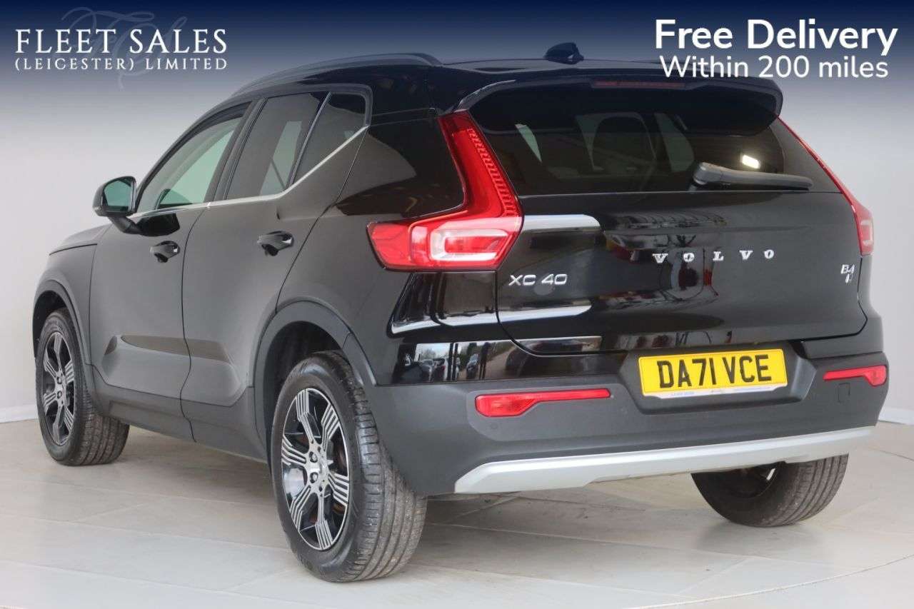 2021 VOLVO XC40 2021 VOLVO XC40