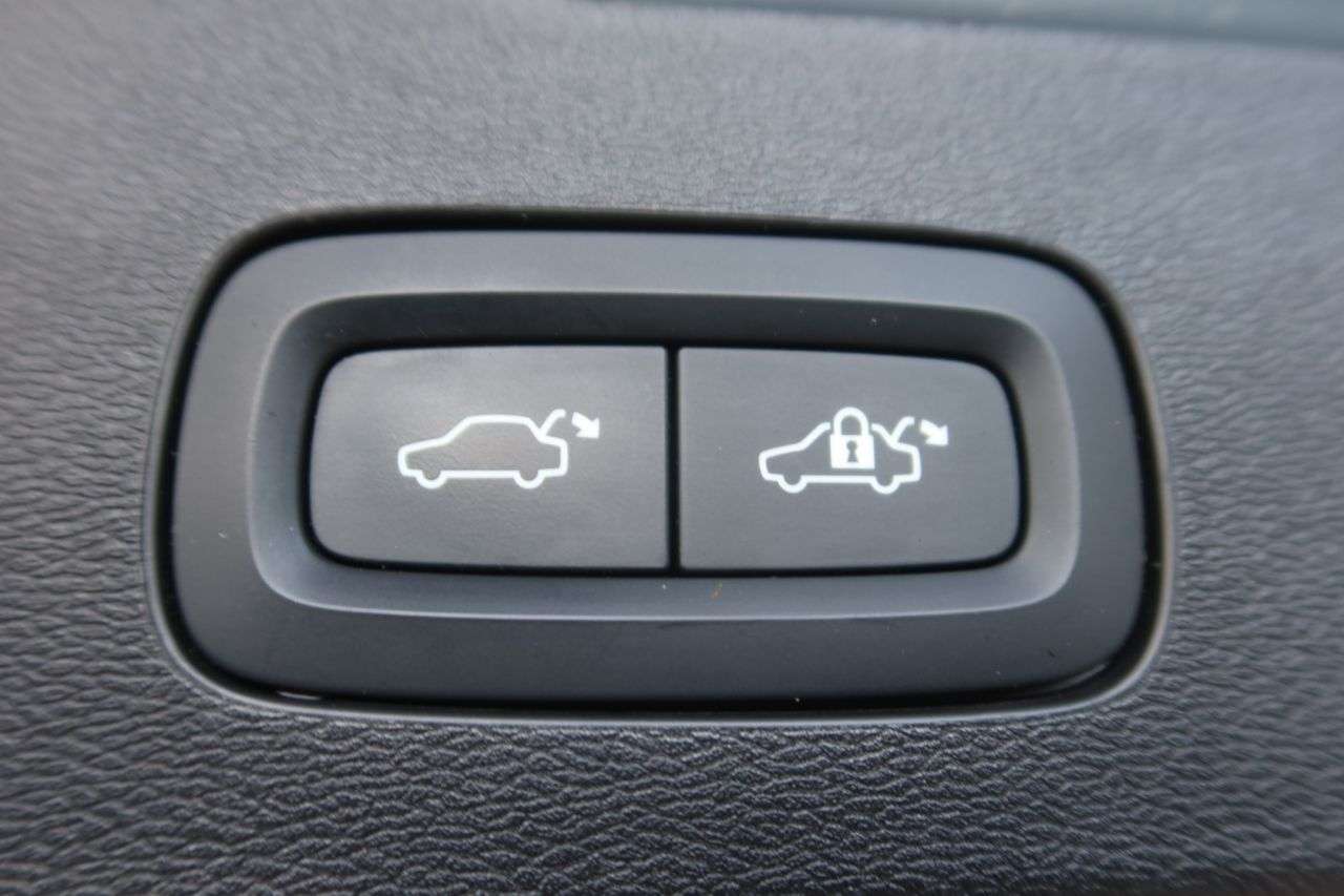 2022 VOLVO V60 2022 VOLVO V60