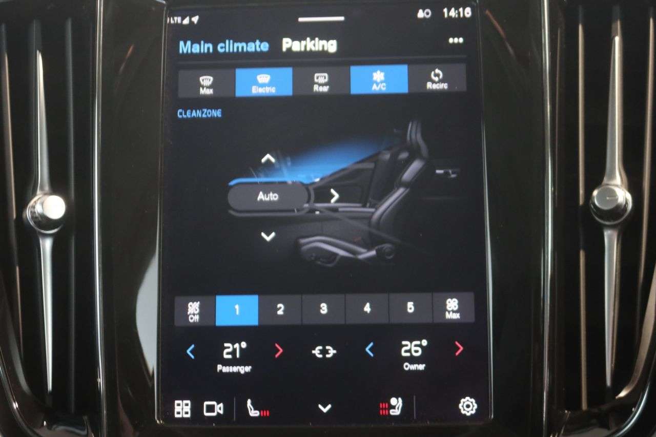 2022 VOLVO V60 2022 VOLVO V60