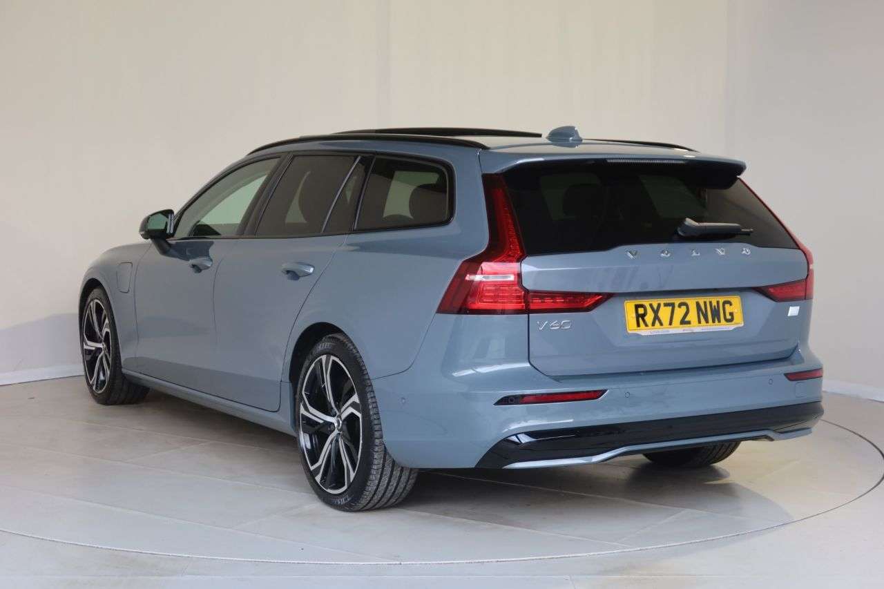 2022 VOLVO V60 2022 VOLVO V60