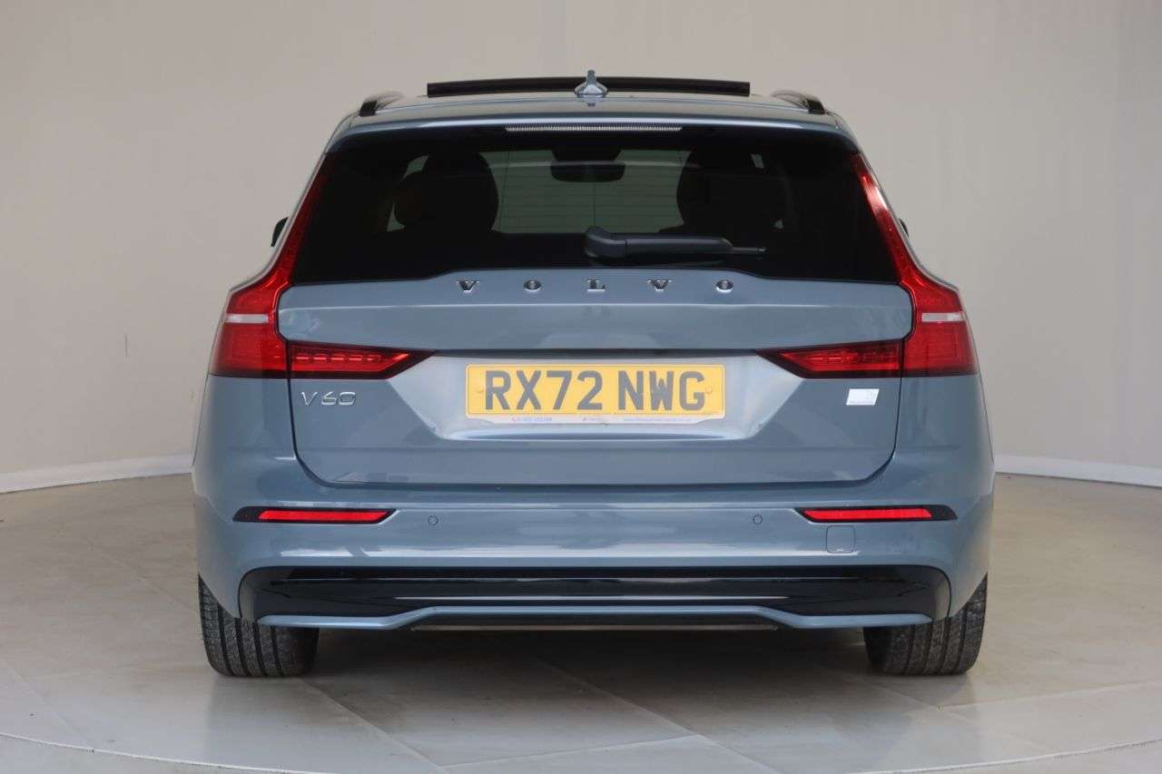 2022 VOLVO V60 2022 VOLVO V60