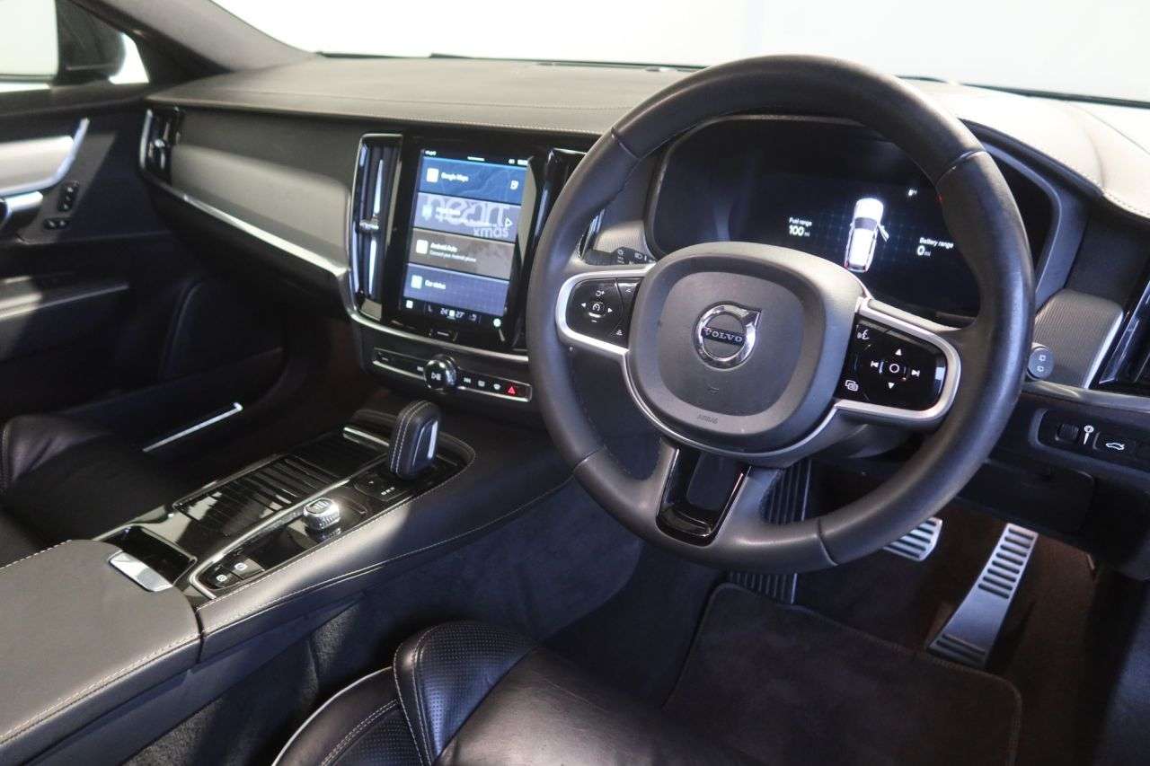 2021 VOLVO V90 2021 VOLVO V90