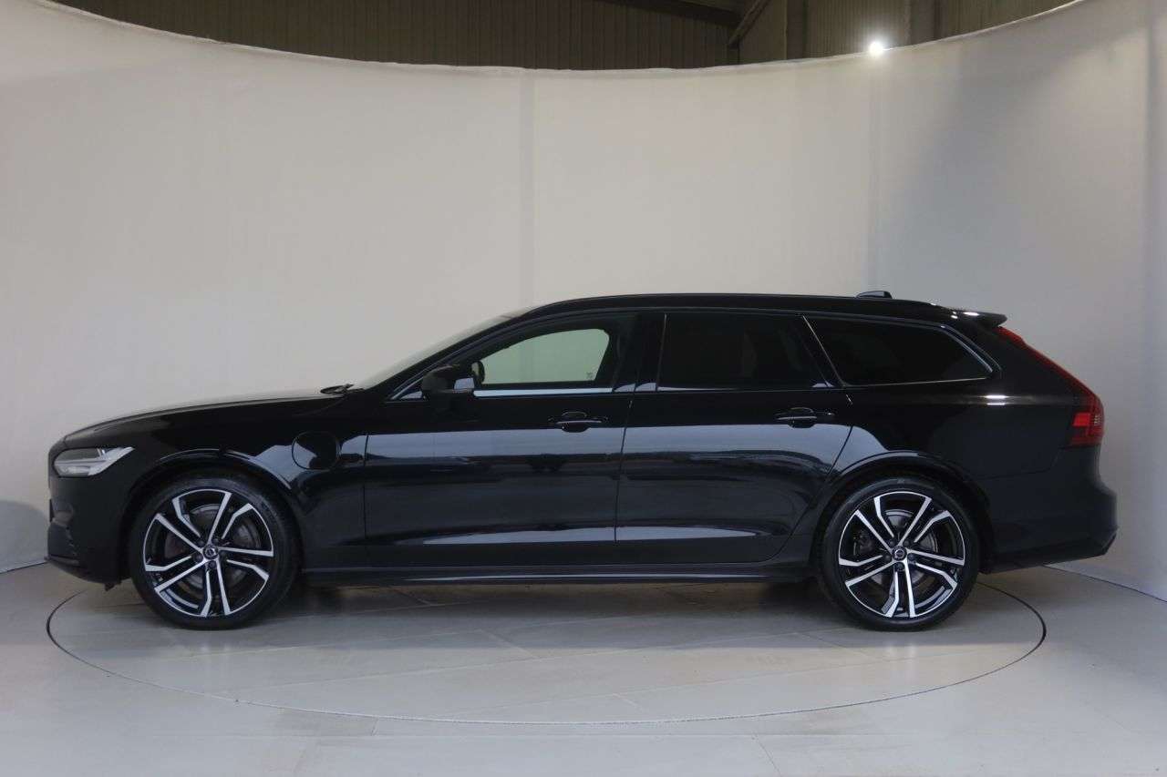 2021 VOLVO V90 2021 VOLVO V90