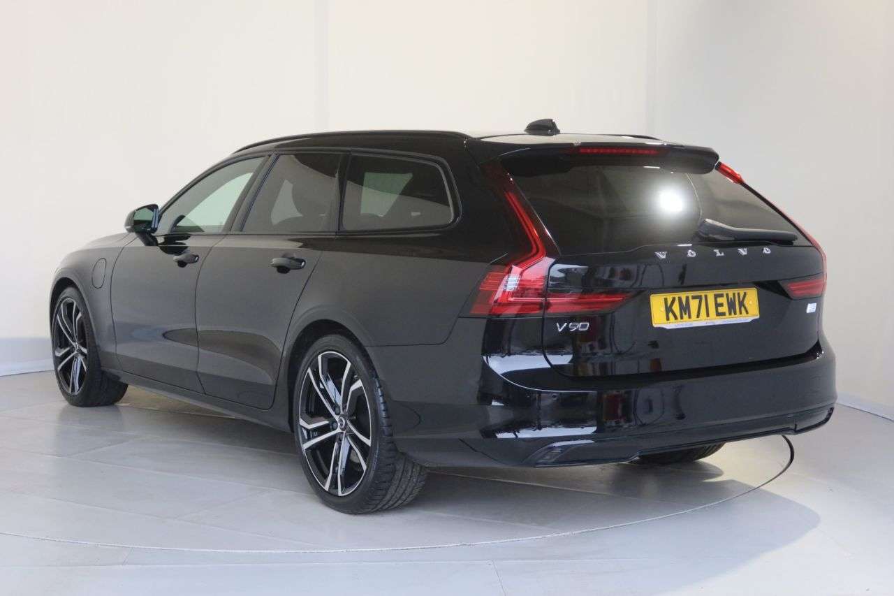 2021 VOLVO V90 2021 VOLVO V90