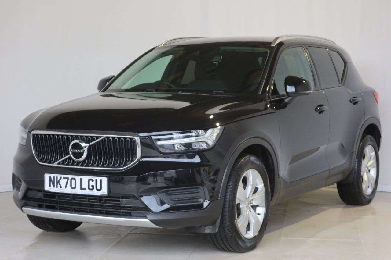 2020 VOLVO XC40 2020 VOLVO XC40