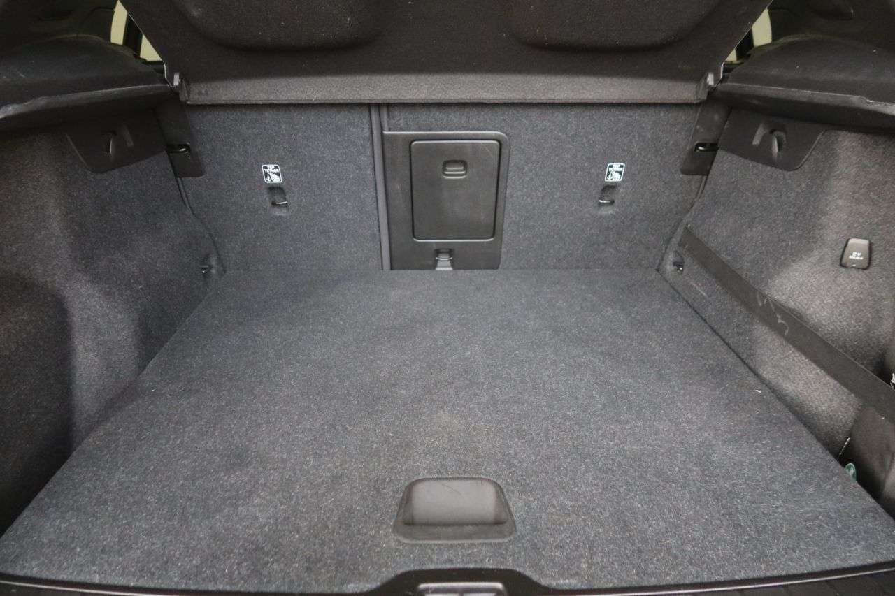 2020 VOLVO XC40 2020 VOLVO XC40