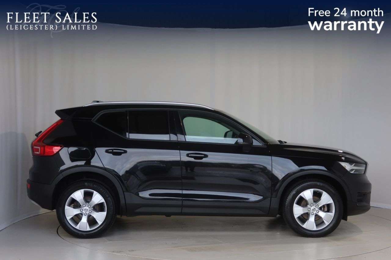 2020 VOLVO XC40 2020 VOLVO XC40