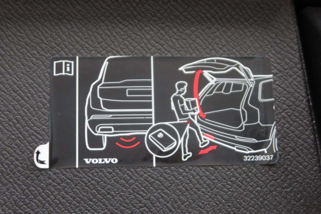 2021 VOLVO XC90 2021 VOLVO XC90