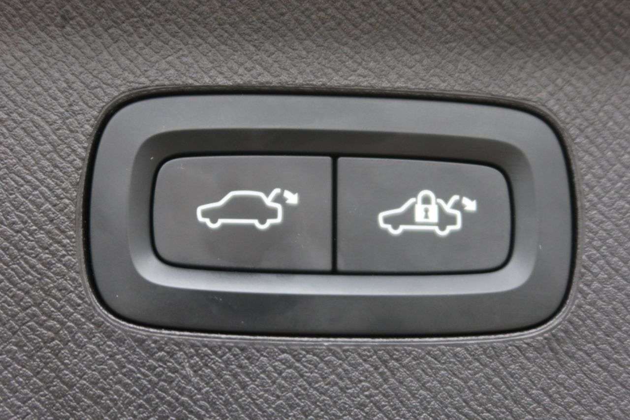 2022 VOLVO XC90 2022 VOLVO XC90