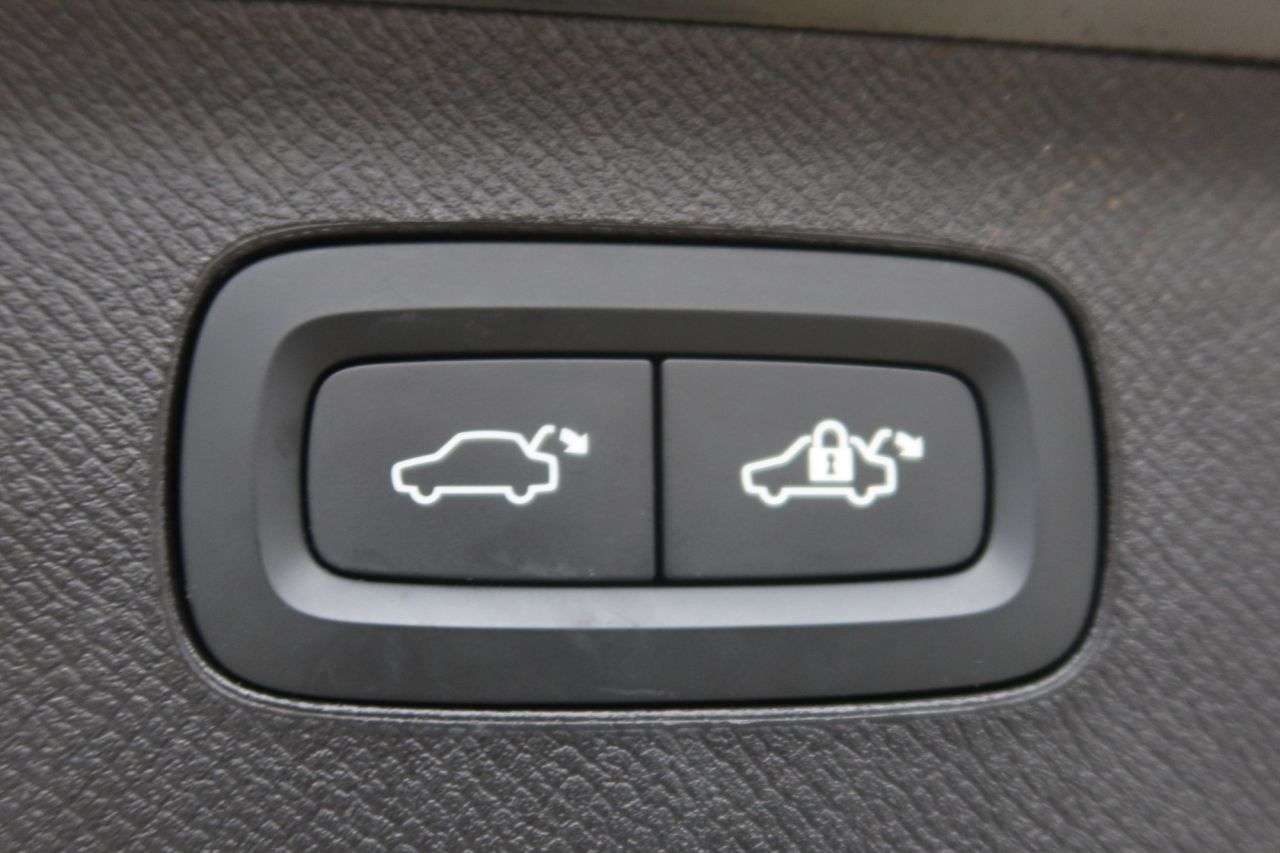 2021 VOLVO XC90 2021 VOLVO XC90