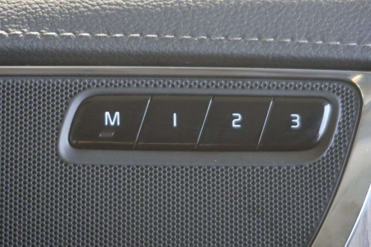 2021 VOLVO XC90 2021 VOLVO XC90