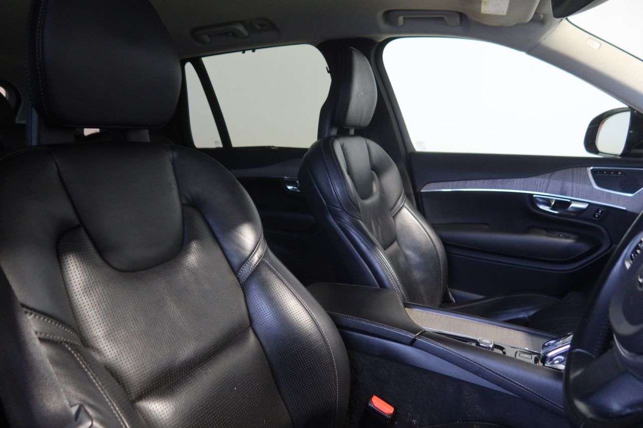 2021 VOLVO XC90 2021 VOLVO XC90