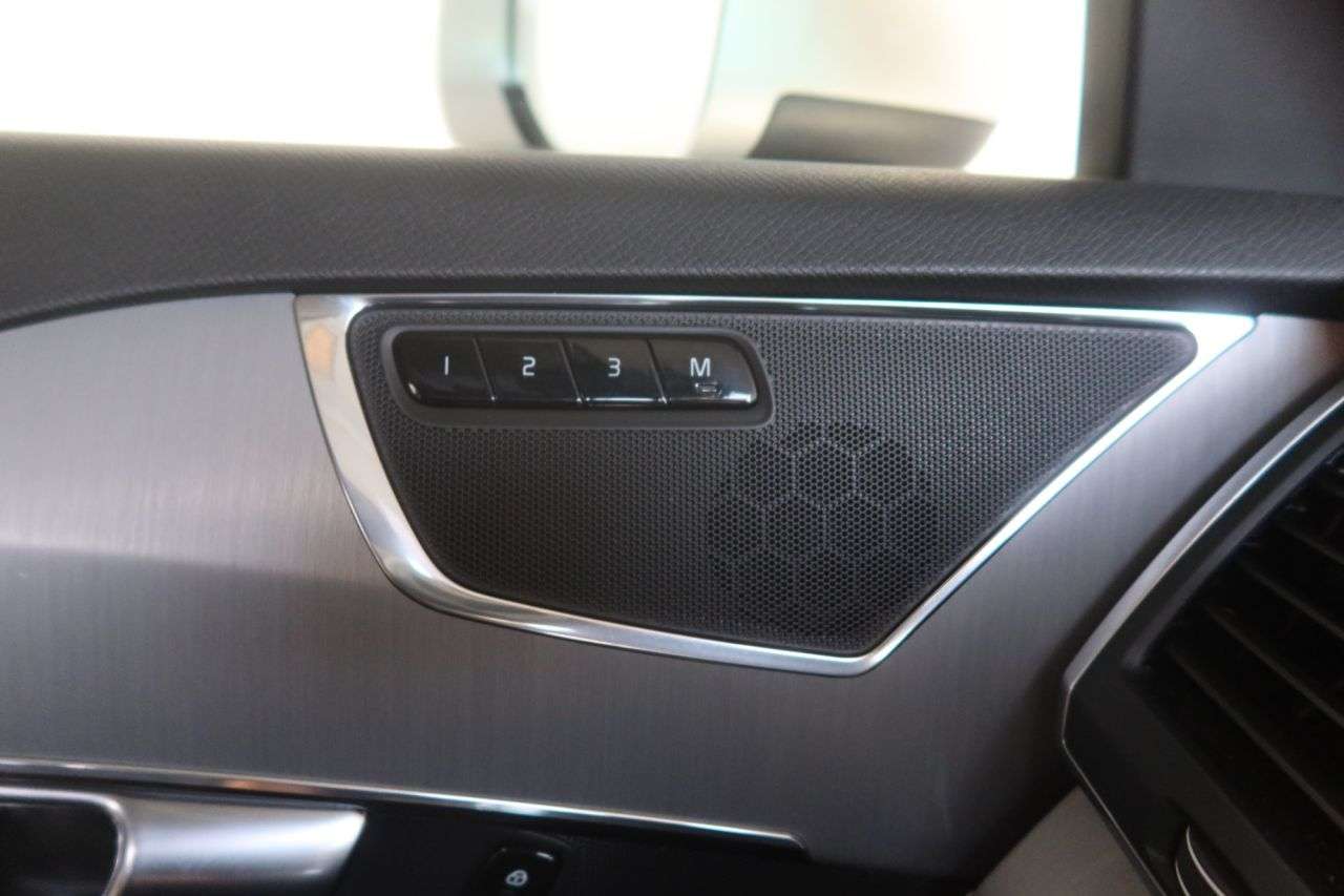 2021 VOLVO XC90 2021 VOLVO XC90